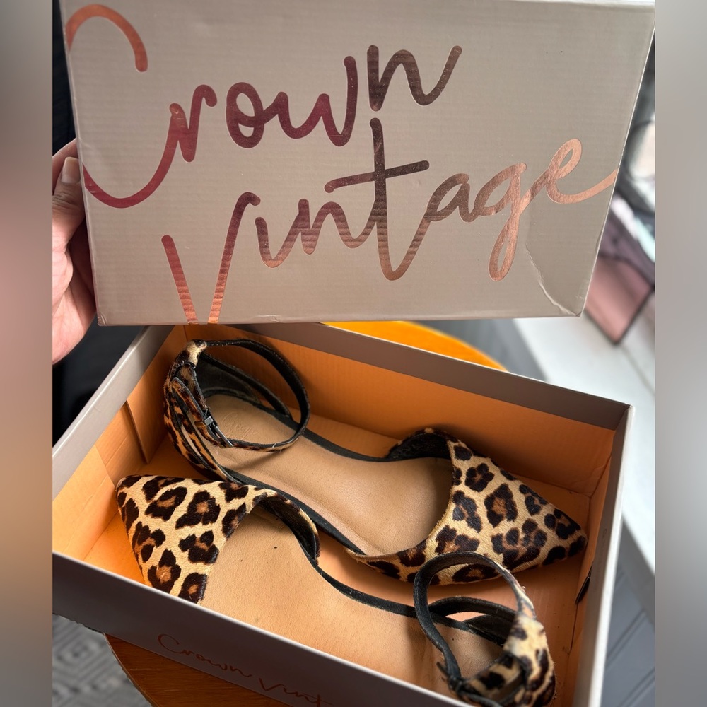 Crown Vintage Leopard Print Pointed Toe D'Orsay Flats in Leopard Print